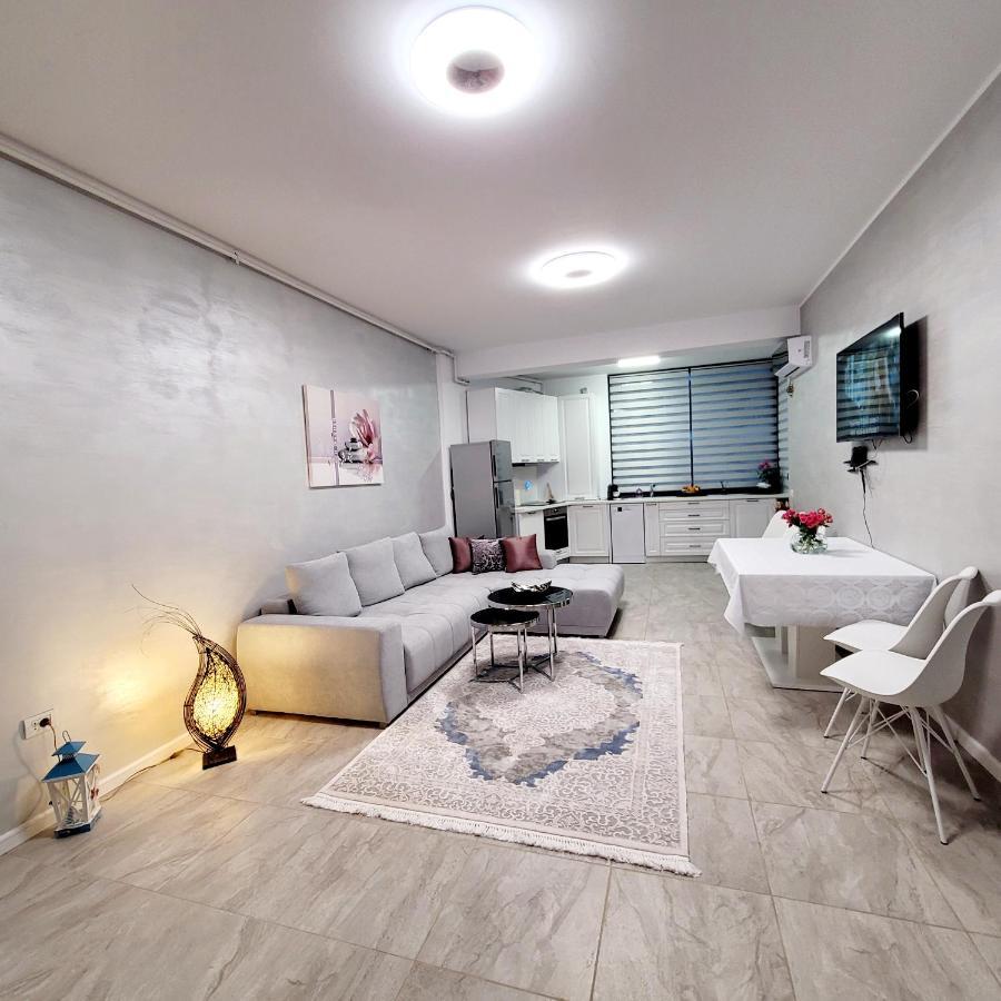 Zen Garden Apartament De Lux Nou Pe Malul Marii 콘스탄차 외부 사진